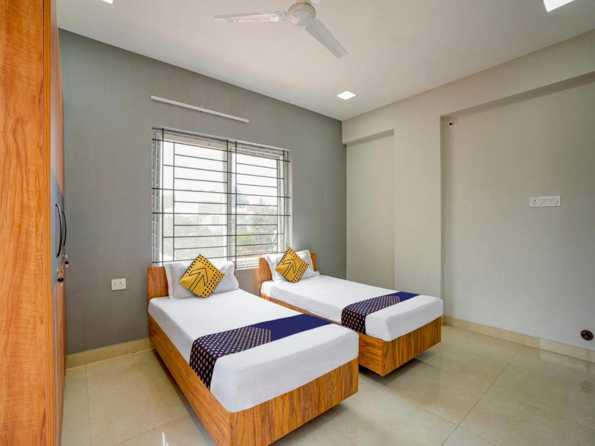 Spot On Helloworld Castle Prague Bangalore Exterior photo