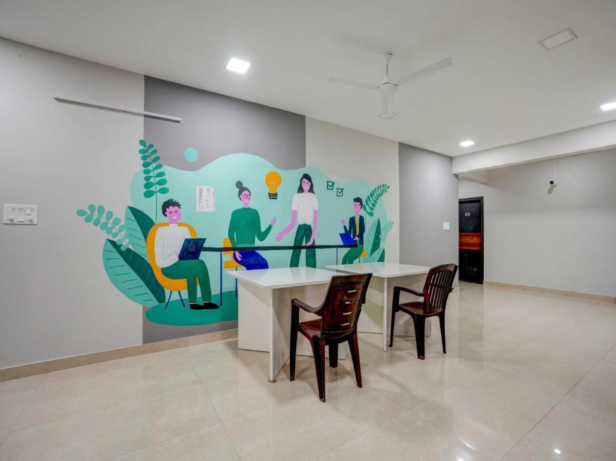 Spot On Helloworld Castle Prague Bangalore Exterior photo